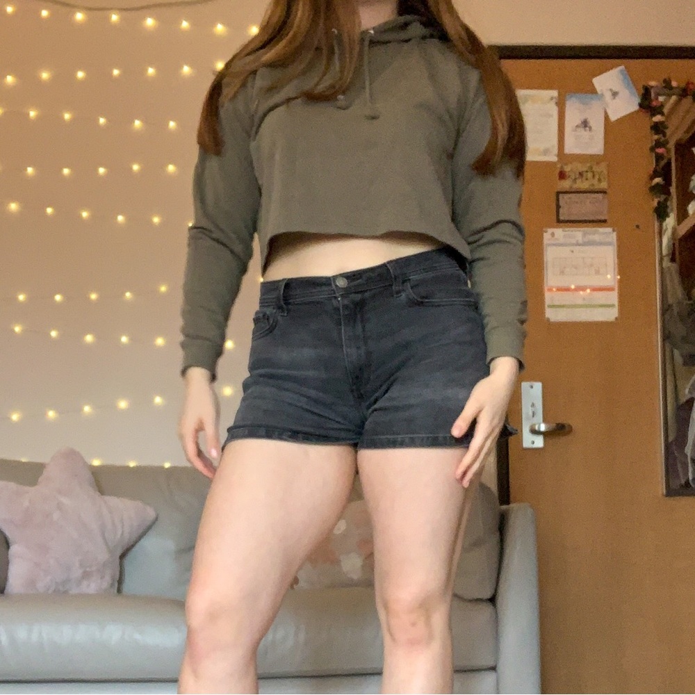 H&M Green Cropped Hoodie